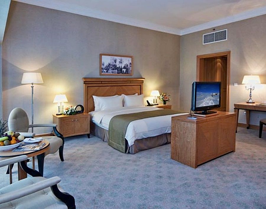 Wiseman Grand Hotel Doha Kültér fotó A room at the hotel