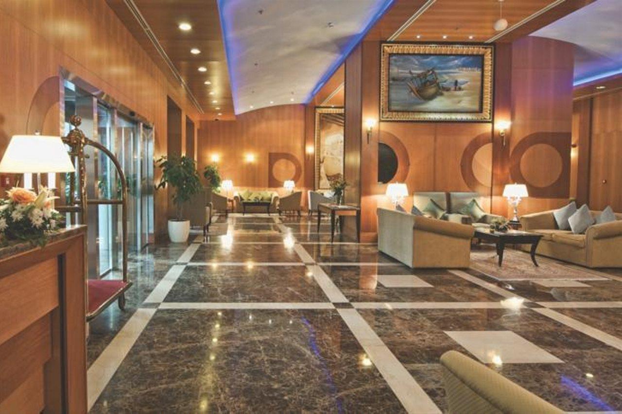 Wiseman Grand Hotel Doha Kültér fotó Lobby